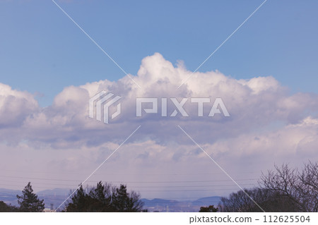 秋天的藍天白雲 秋天的藍天白雲 112625504