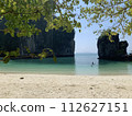 A paradise-like beach on the remote island of Hong Island in Thailand 112627151