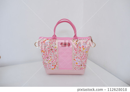 beautiful patterned bag for leisure beautiful patterned bag for leisure 112628018
