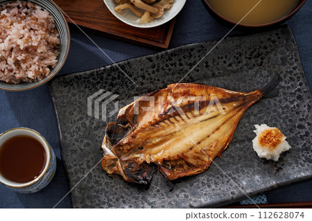 竹莢魚的開幕 112628074