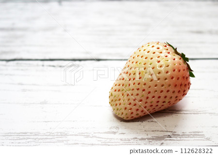 白草莓(乳漿果) 白草莓(乳漿果) 112628322