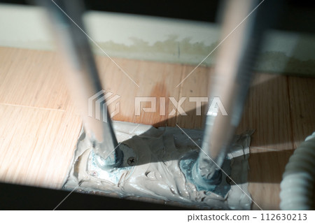 水槽下面漏水 水槽下面漏水 112630213