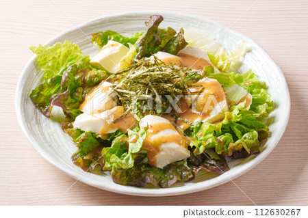 Tofu Salad 112630267