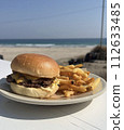 sea and hamburger 112633485