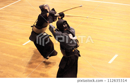 Kendo match Kote ippon win Kendo match Kote ippon win 112635314