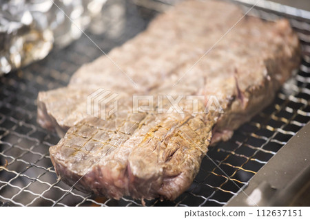 燒烤圖片木炭烤牛排 燒烤圖片木炭烤牛排 112637151