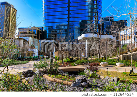 東京都港區麻布台Hills的市區景觀（麻布台Hills中央廣場） 112644534