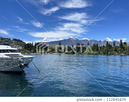 Queenstown, South Island, New Zealand Queenstown, South Island, New Zealand 112645870