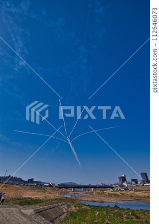 Blue Impulse 飛行慶祝北陸新幹線開通 112646073