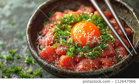 Yukhoe:韓國蛋黃生牛肉 Yukhoe:韓國蛋黃生牛肉 112647066