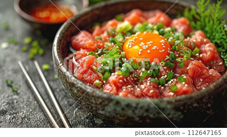 Yukhoe：韓國蛋黃生牛肉 112647165