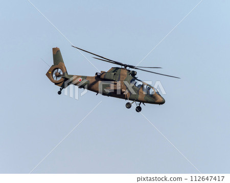 觀察直升機 OH-1 飛越姚軍駐地上空 112647417