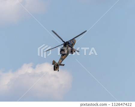 觀察直升機 OH-1 飛越姚軍駐地上空 112647422