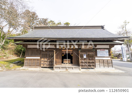 Shiogama Shrine in early spring, Shinbasha/Shinryusha, Shiogama City, Miyagi Prefecture 112650901