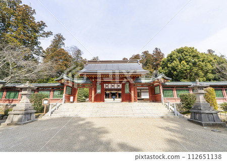 宮城縣鹽灶市早春的芝彥神社大門 宮城縣鹽灶市早春的芝彥神社大門 112651138