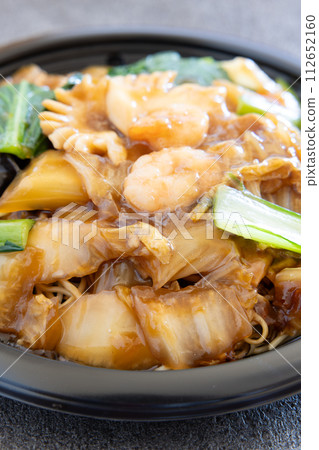 美味的紅豆沙炒麵便當 112652160