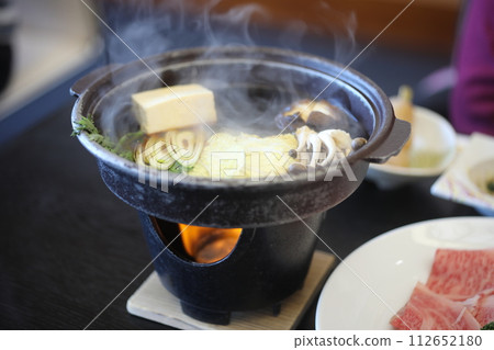 Japanese hotpot 112652180