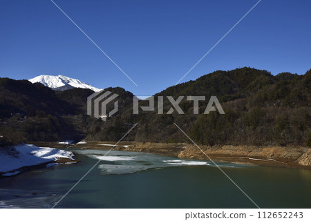 Mt. Ontake seen from Makio Dam 112652243