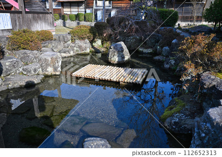 哈里原水村 112652313