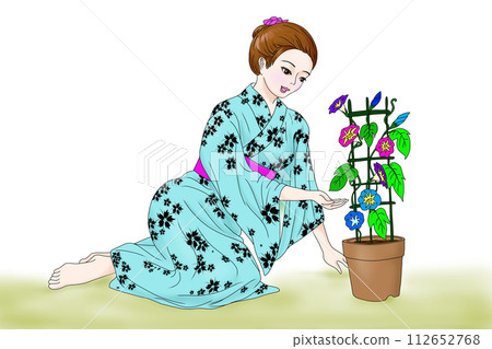 一個穿著浴衣的美麗女人欣賞牽牛花 112652768