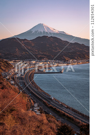 Mt. Fuji and Tokaido at dawn seen from Satta Pass, Shizuoka ① 2024 112654301