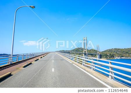 Yobuko Ohashi Bridge in winter, Karatsu City, Saga Prefecture 112654646