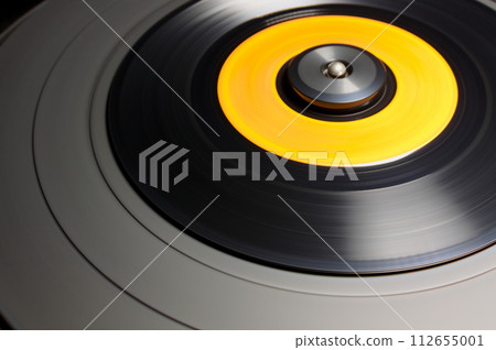 Rotating records 112655001