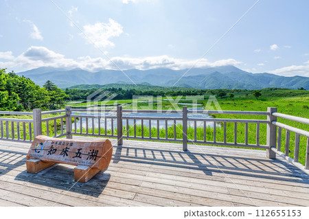 北海道斜裡町世界自然遺產知床夏季風景（知床五湖各湖及週邊景色） 112655153