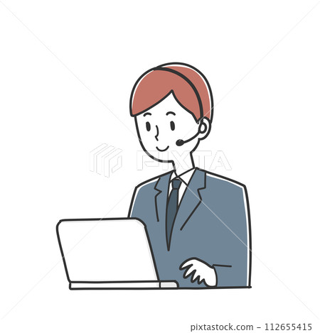 操作 PC 的男操作員 操作 PC 的男操作員 112655415