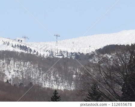 Zao Zao Onsen Ski Resort, Mt. Jizo summit, frost-covered field, frost-covered trees, hoarfrost Zao Zao Onsen Ski Resort, Mt. Jizo summit, frost-covered field, frost-covered trees, hoarfrost 112655678