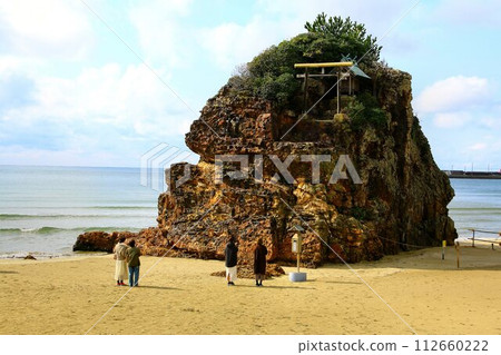 移國神話的設定…美麗的沙灘與日本海“稻佐之濱/弁天島” 移國神話的設定…美麗的沙灘與日本海“稻佐之濱/弁天島” 112660222