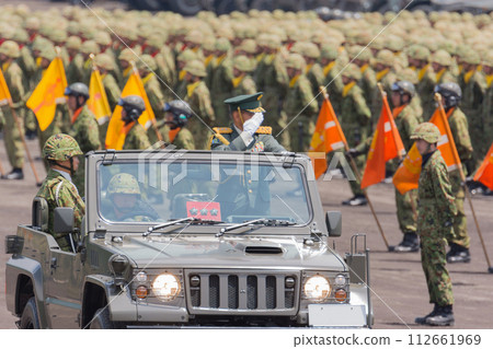 自衛隊大將視察 112661969
