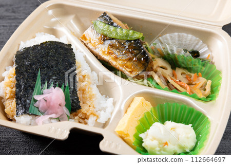 美味的鯖魚燉薑便當 112664697