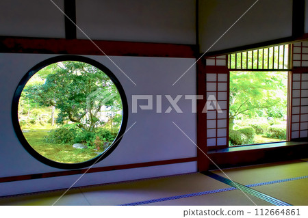[京都]春天的源光庵，鮮綠明亮，啟蒙之窗/迷茫之窗 112664861