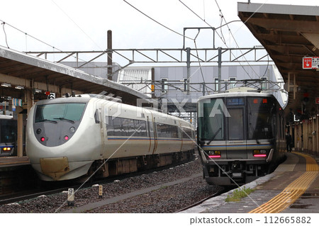 Limited Express Shirasagi (681 series train) departing from Tsuruga Station 112665882