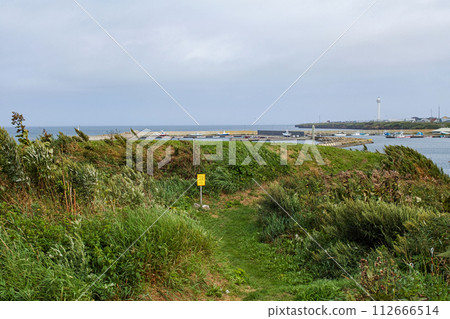 Hokkaido/Japan's 100 Famous Castles - Onnemotochashi Ruins (Onnemotochashi Ruins) Nemuro Peninsula Chashi Ruins Group 112666514