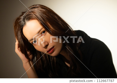 長頭髮的女人 112667787
