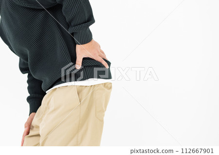 男性背部疼痛 男性背部疼痛 112667901