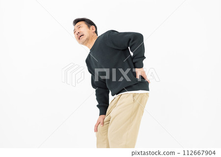 男性背部疼痛 男性背部疼痛 112667904