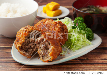 Set meal cutlets 112668966