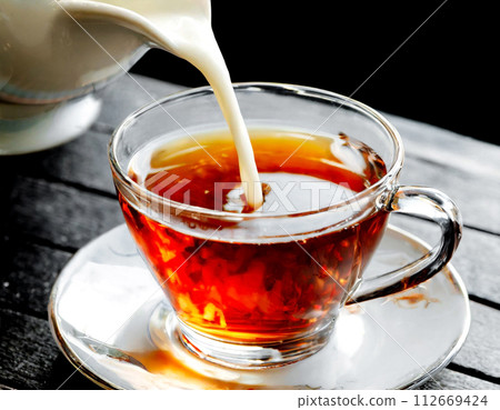 當你把牛奶加到茶裡的那一刻 112669424