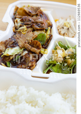 Delicious Chinese food, double-pot meat 112669536