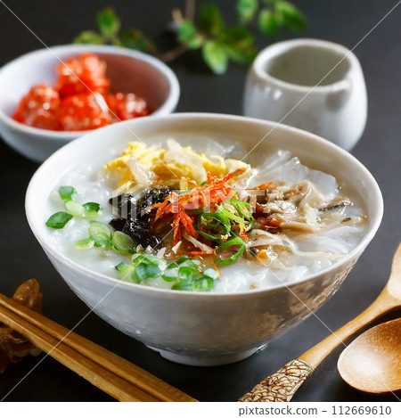 Chinese porridge with seasonings Chinese porridge with seasonings 112669610