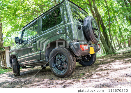 四驅車汽車駕駛新鮮綠色 112670250