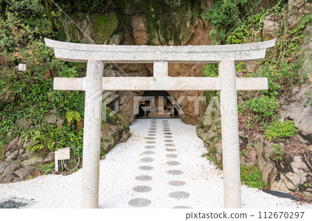 鳥居神社 安岩戶神龍神社 淡路島能量點 鳥居神社 安岩戶神龍神社 淡路島能量點 112670297