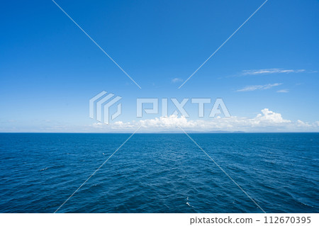 船渡海藍天晴空旅程 112670395