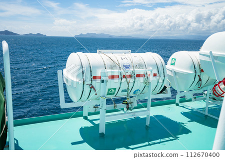 船渡海藍天晴空旅程 船渡海藍天晴空旅程 112670400