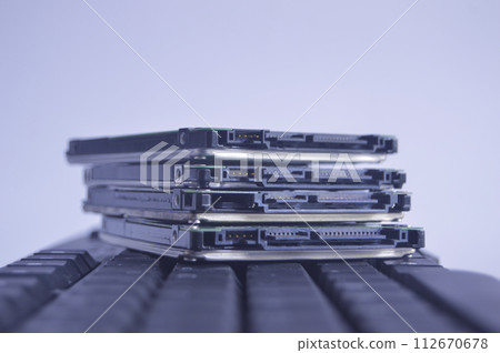 Side view 2.5 inch hard drive swivel plate Side view 2.5 inch hard drive swivel plate 112670678