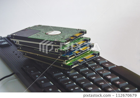 Side view 2.5 inch hard drive swivel plate Side view 2.5 inch hard drive swivel plate 112670679