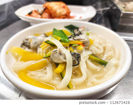 Korea food. chopped noodles Seafood kalguksu Korea food. chopped noodles Seafood kalguksu 112671428